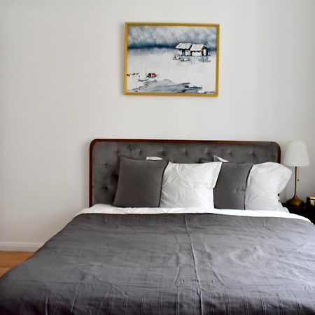 Lovely Apartment In Center Прага Екстериор снимка