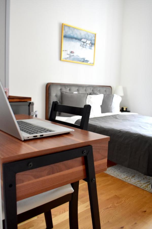 Lovely Apartment In Center Прага Екстериор снимка
